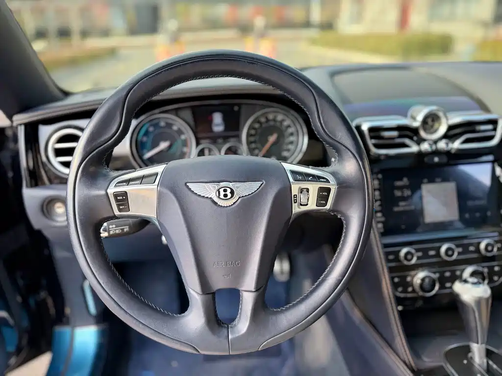 Flying Spur 2017 4.0T V8 S Standard Edition купить на сайте DeffCars