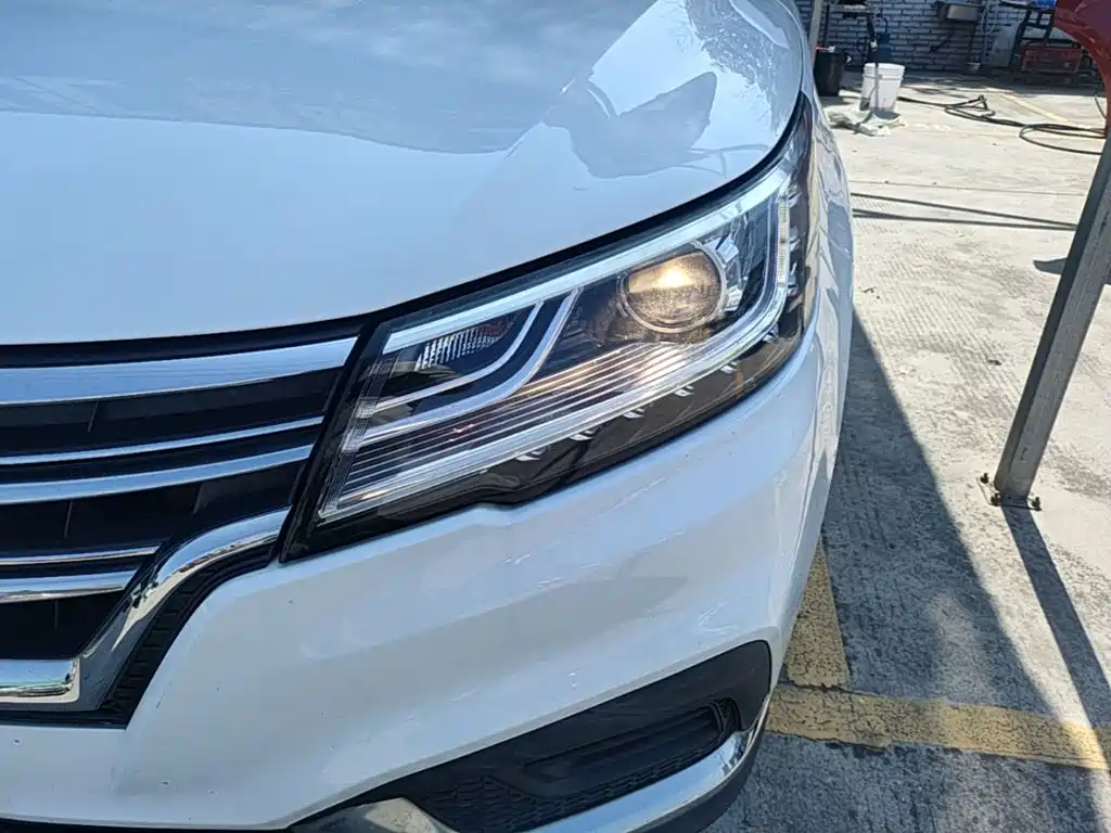 Roewe RX3 2020 1.6L CVT 4G Internet Super Cool Elite Edition купить на сайте DeffCars