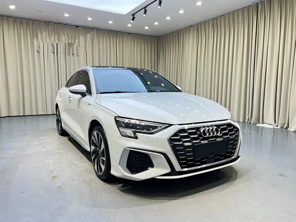 Audi A3 2023 A3L Limousine 35 TFSI Fashionable and Sporty купить на сайте DeffCars