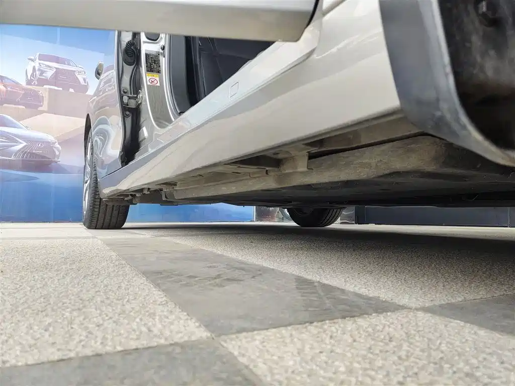 Lexus ES 2018 260 Excellence Edition National V купить на сайте DeffCars
