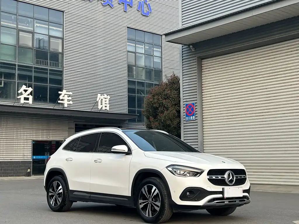 Mercedes-Benz GLA 2020 GLA 200 купить на сайте DeffCars