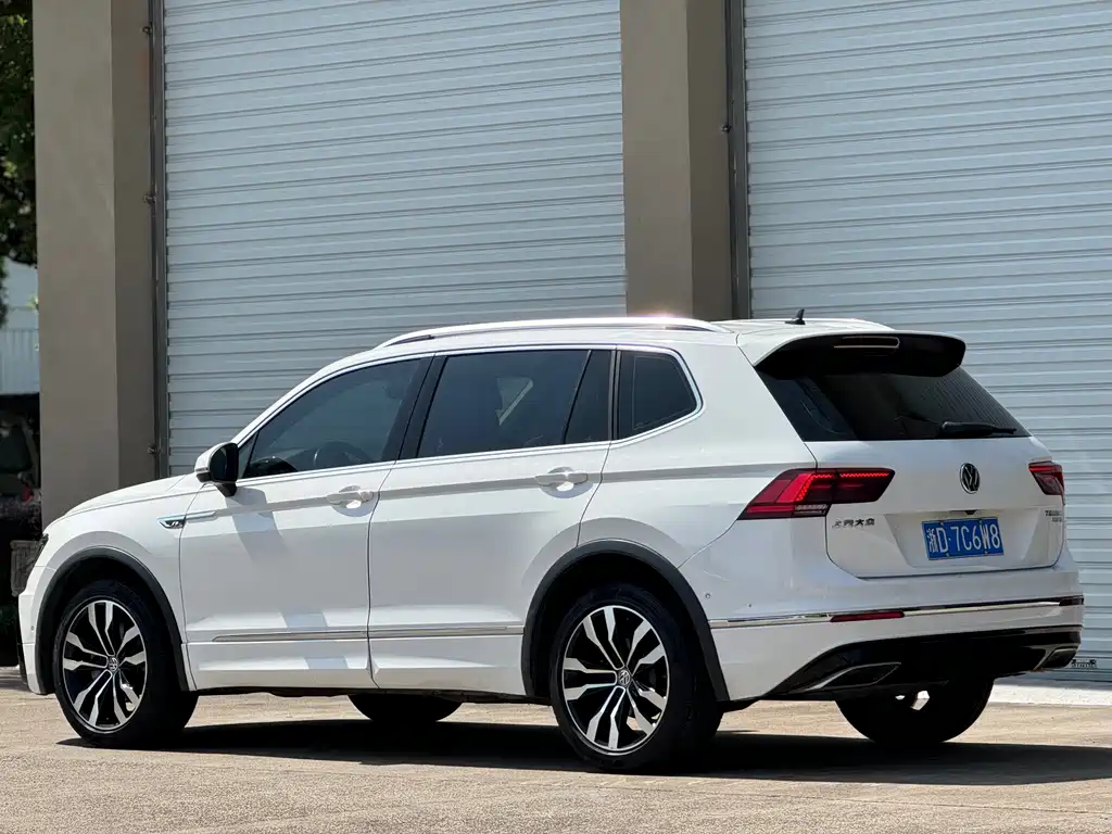 Tiguan L 2019 330TSI automatic two-wheel drive R-Line flagship version National VI купить на сайте DeffCars