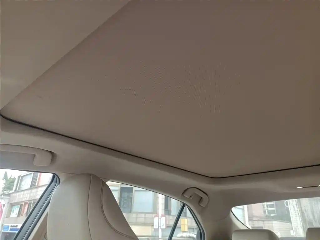 Camry 2019 facelift 2.5G Deluxe Edition купить на сайте DeffCars