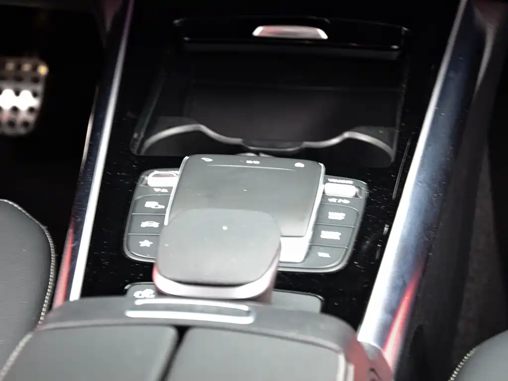 Mercedes-Benz GLA AMG 2023 AMG GLA 35 4MATIC купить на сайте DeffCars
