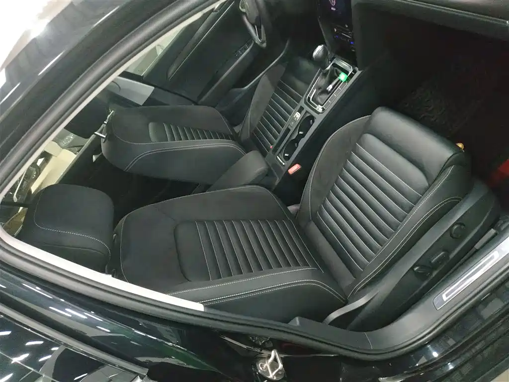 Magotan 2020 330TSI DSG leading model купить на сайте DeffCars