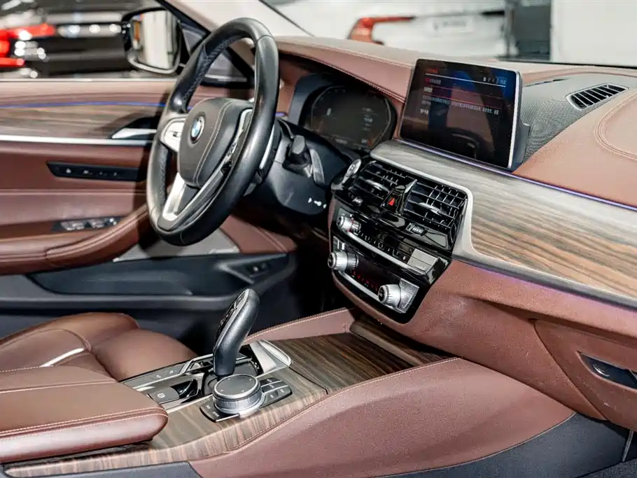 BMW 5 Series 2020 530Li Exclusive Luxury Package купить на сайте DeffCars