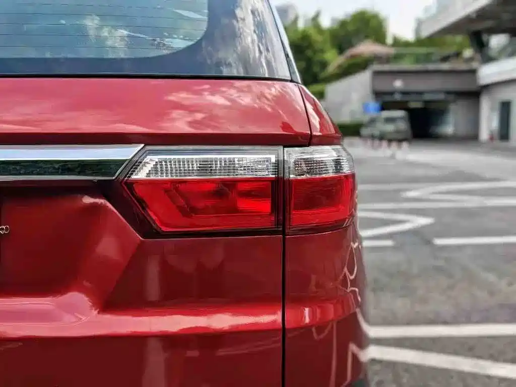 Fengguang S560 2018 1.8L CVT elite 7 seats купить на сайте DeffCars
