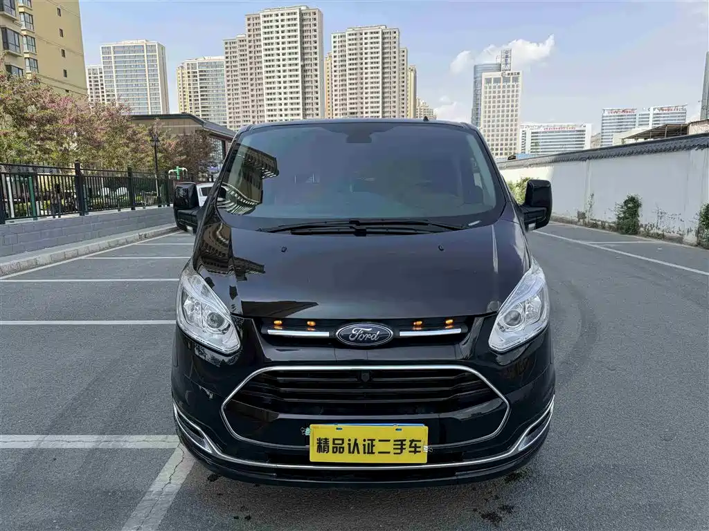 Tourio 2020 2.0T Automatic Elite Edition National VI купить на сайте DeffCars