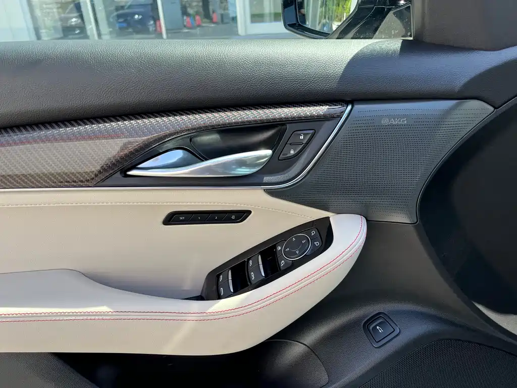 Cadillac CT5 2025 28T Track Performance Edition + Peak Track Option Package купить на сайте DeffCars