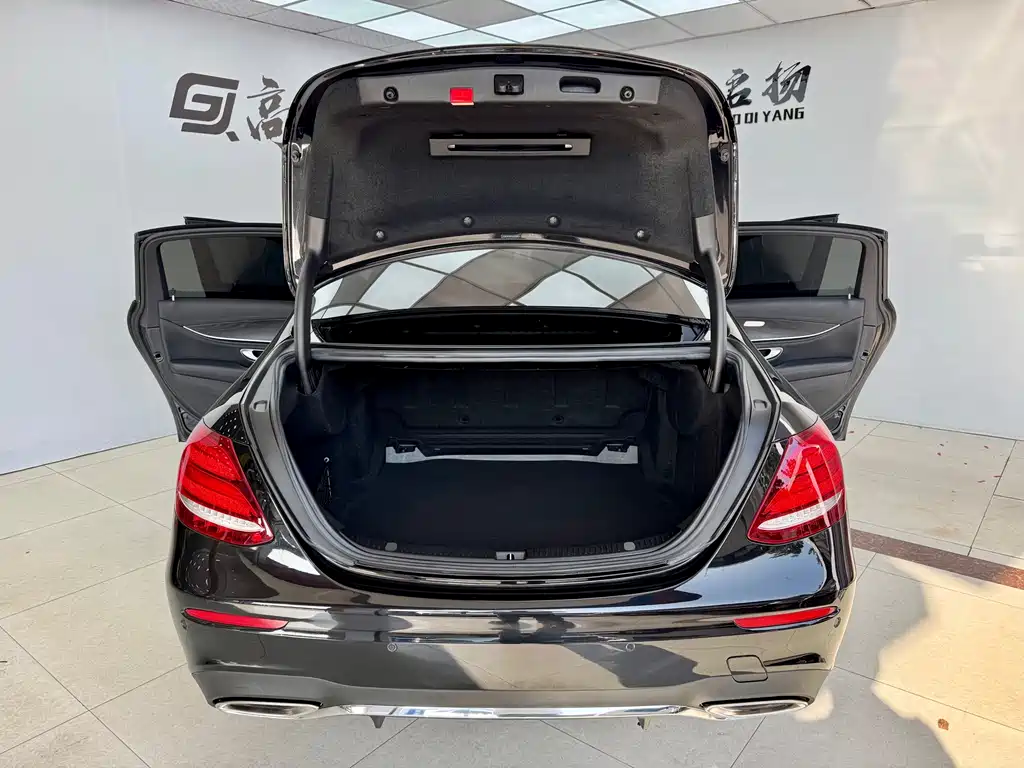 Mercedes-Benz E-Class 2016 E 200 L Sports купить на сайте DeffCars