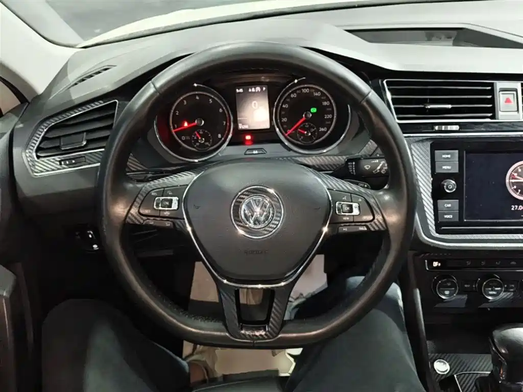 Tiguan L 2018 280TSI automatic two-wheel drive comfort version купить на сайте DeffCars