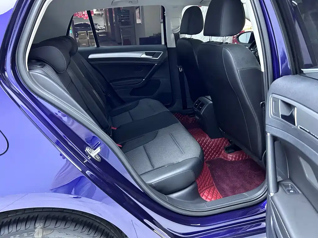 Golf 2020 Beloved Edition 280TSI DSG Comfort Type купить на сайте DeffCars