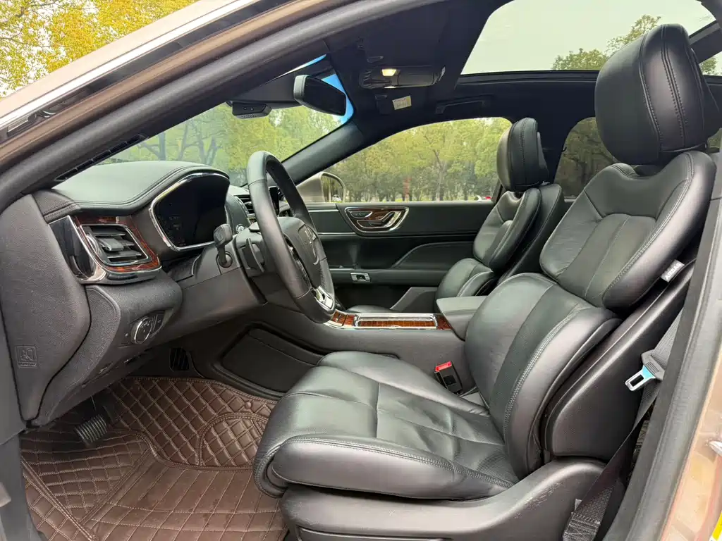 Lincoln Continental 2019 2.0T 2WD Exclusive Edition National V купить на сайте DeffCars