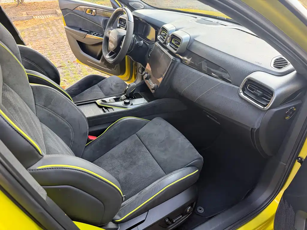 Lynk & Co 03 2019 03+ 2.0TD Automatic Wind Control Edition купить на сайте DeffCars