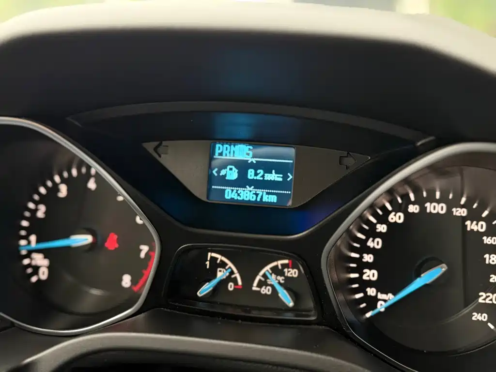 Focus 2018 hatchback classic 1.6L automatic stylish smart mobility version купить на сайте DeffCars