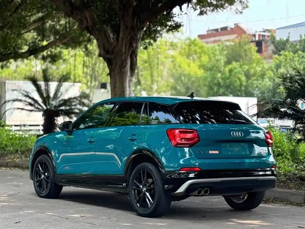 Audi Q2L 2020 35 TFSI fashionable and dynamic купить на сайте DeffCars