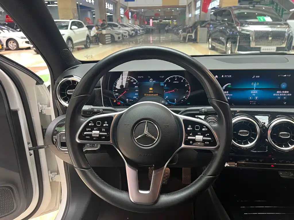 Mercedes-Benz A-Class 2020 A 180 L купить на сайте DeffCars