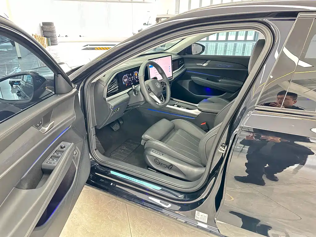 Passat 2025 Pro 380TSI Star Dragon Edition купить на сайте DeffCars