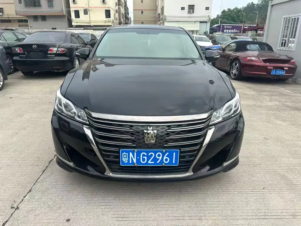 Crown 2018 2.0T Sports Edition купить на сайте DeffCars