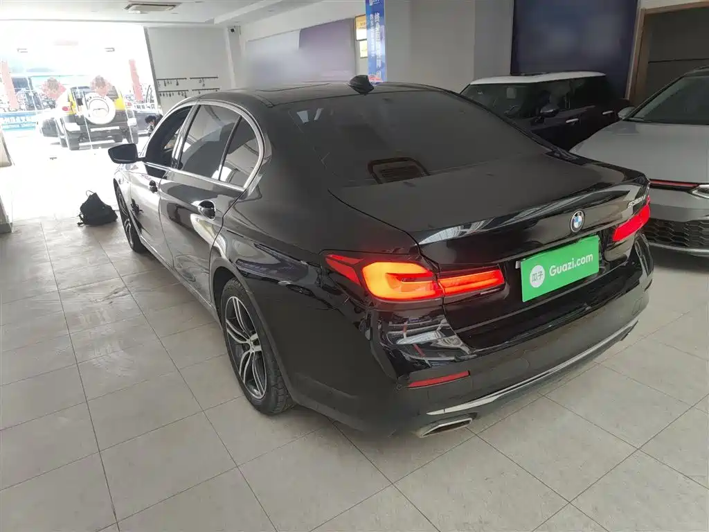 BMW 5 Series 2021 530Li Leading Luxury Package купить на сайте DeffCars