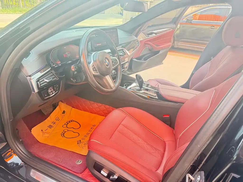 BMW 5 Series 2022 525Li M Sports Package купить на сайте DeffCars