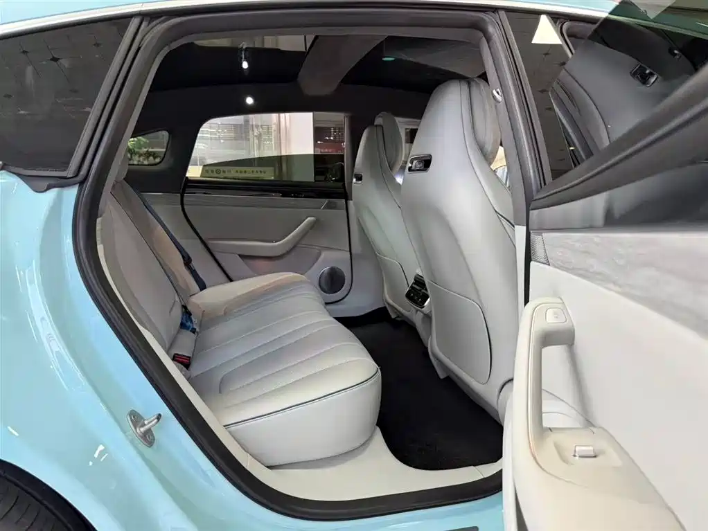 Zhijie S7 2025 model 705km Max купить на сайте DeffCars