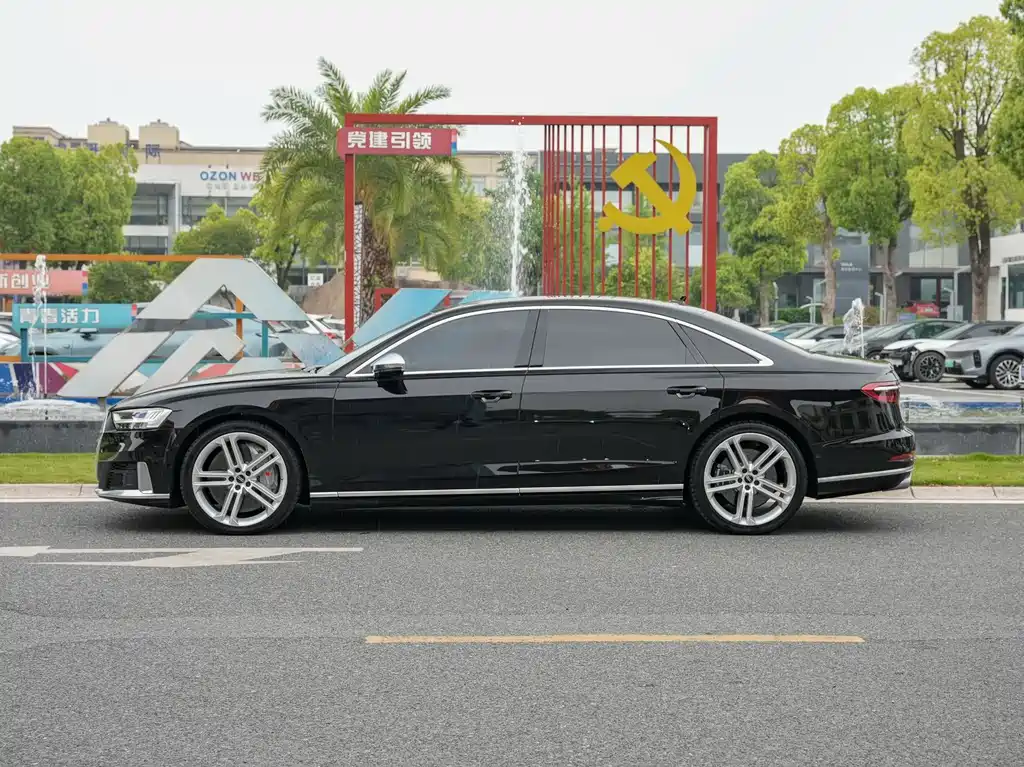 Audi S8 2021 S8L 4.0TFSI quattro купить на сайте DeffCars