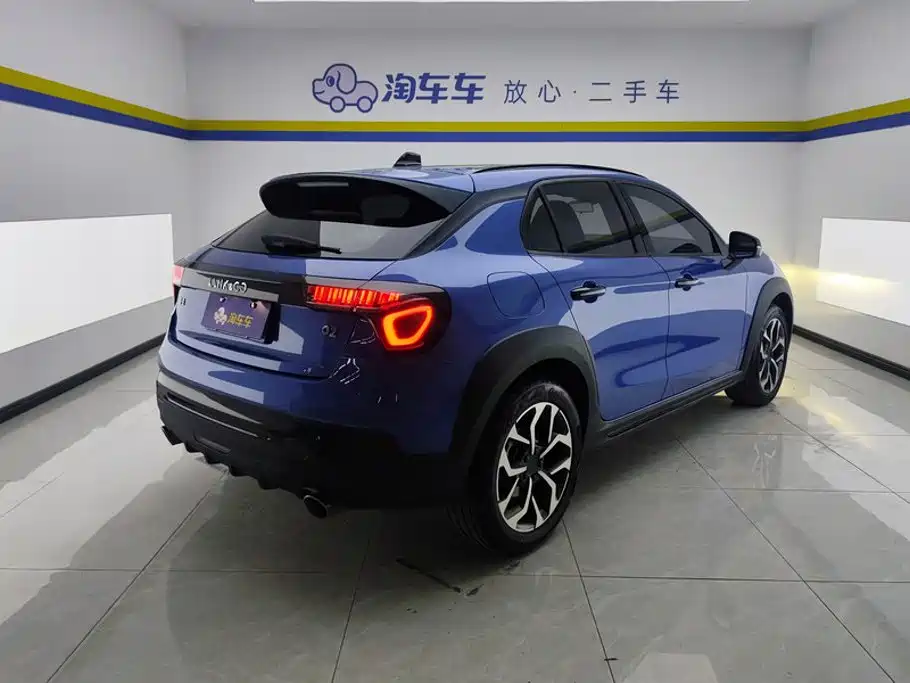 Lynk & Co 02 2021 1.5TD DCT Two-wheel drive Plus купить на сайте DeffCars