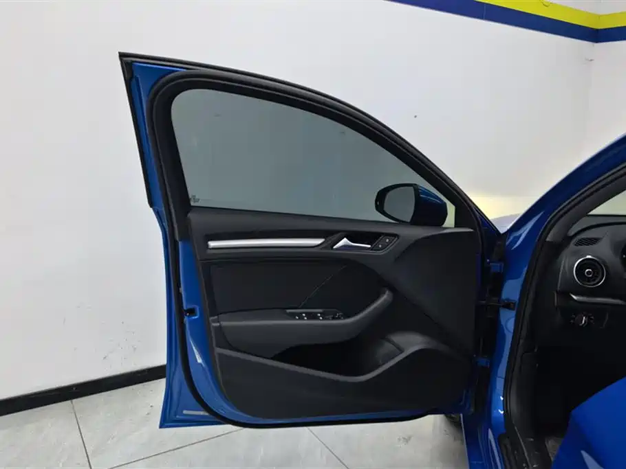 Audi A3 2020 Limousine 35 TFSI Enterprising National VI купить на сайте DeffCars