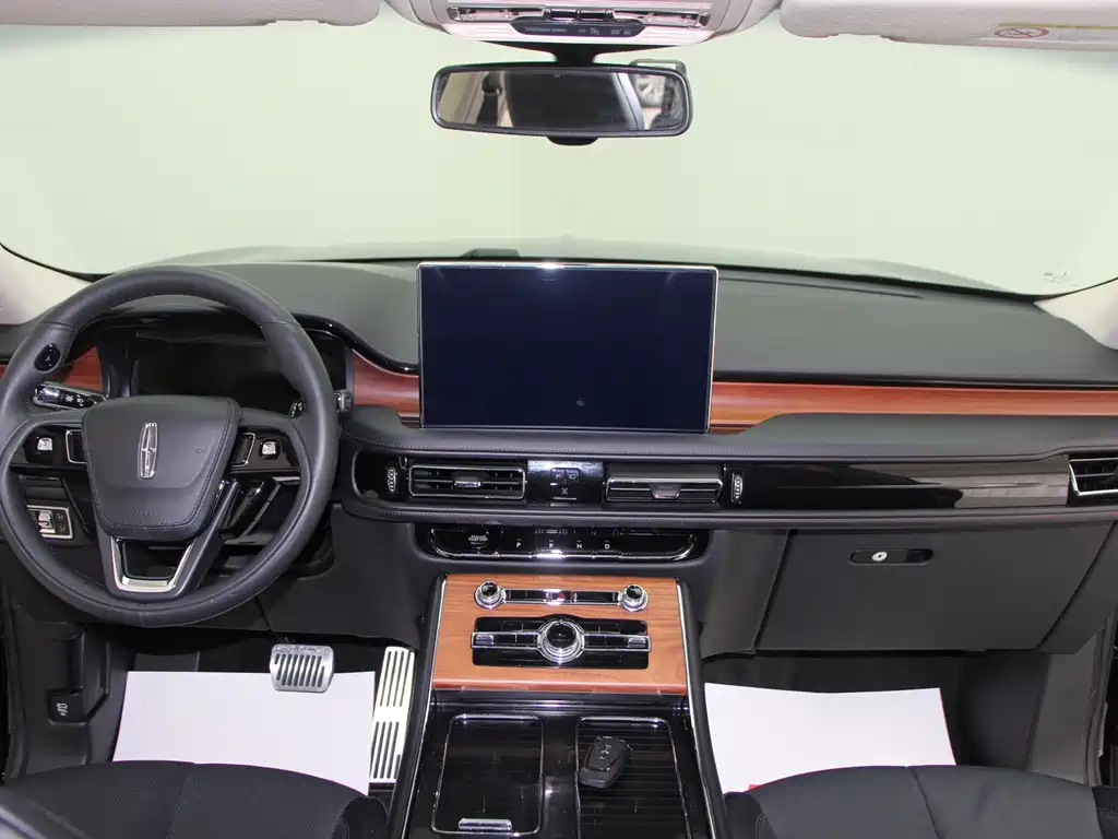 Aviator 2023 3.0T V6 four-wheel drive exclusive cruise version, six seats купить на сайте DeffCars