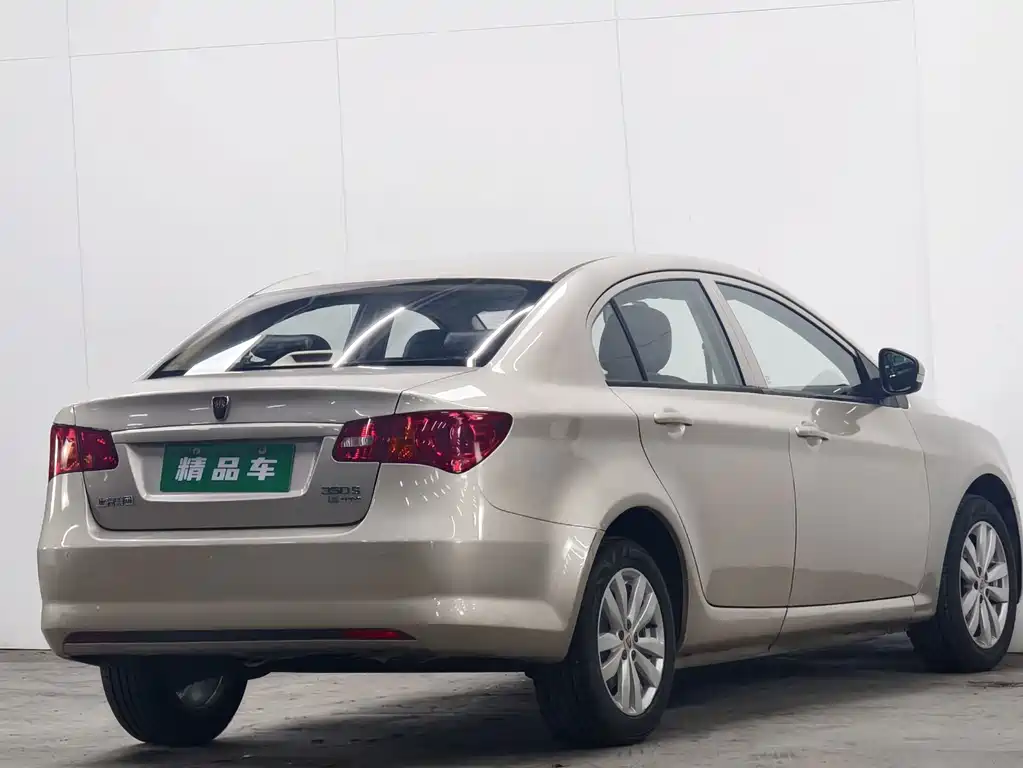 ROEWE 350 2015 1.5L manual luxury sunroof version купить на сайте DeffCars