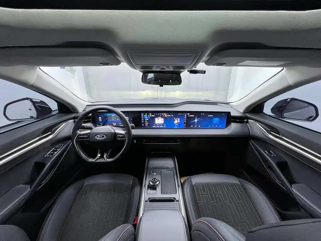 Mondeo 2023 EcoBoost 245 Luxury купить на сайте DeffCars