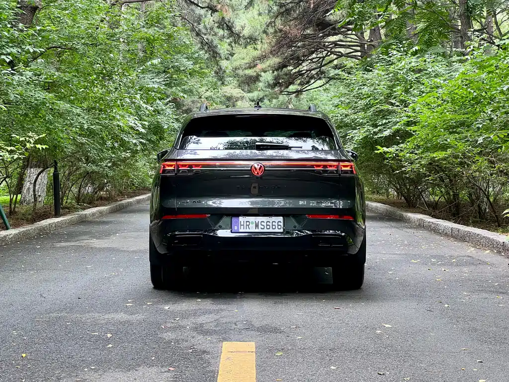Lan Xun 2024 380TSI four-wheel drive R-Line Black Light Knight Edition купить на сайте DeffCars