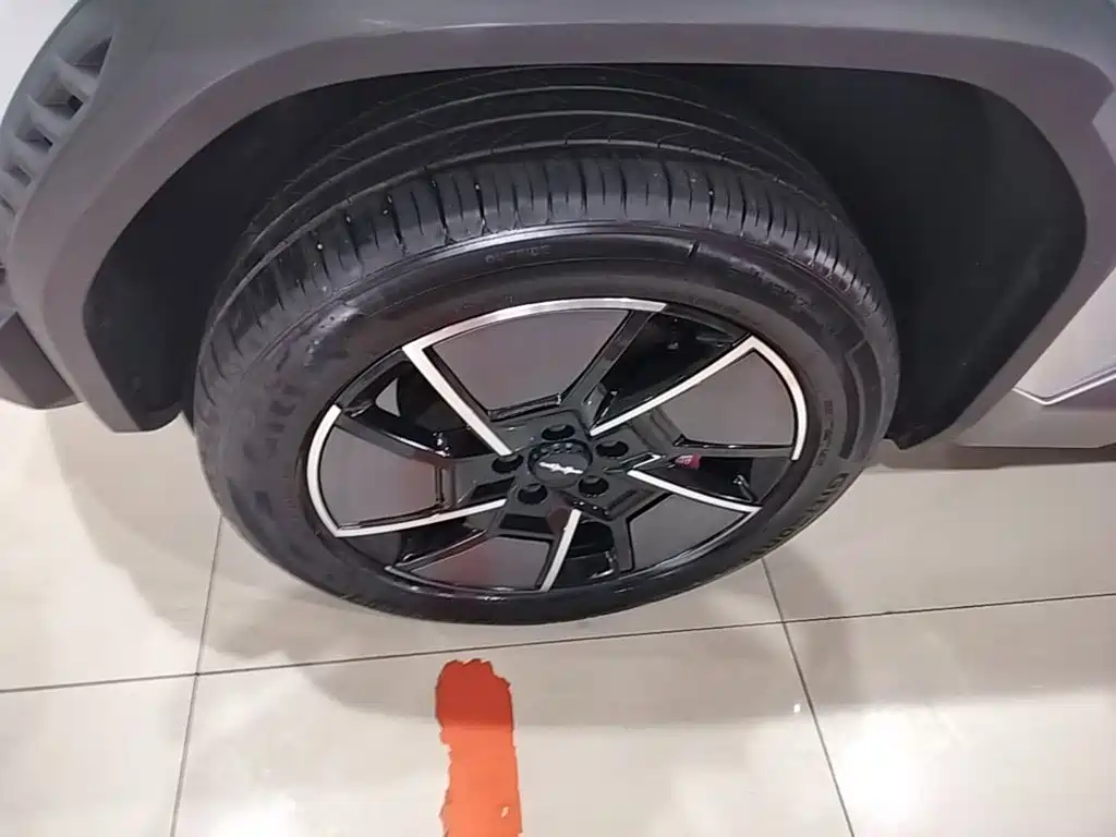 Titanium 3 2025 501KM four-wheel drive Ultra version купить на сайте DeffCars