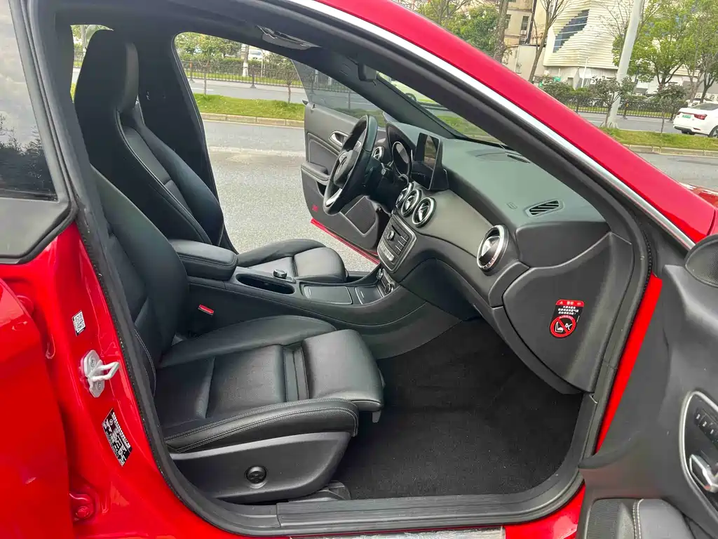 Mercedes-Benz CLA imported 2017 facelift CLA 200 fashion model купить на сайте DeffCars