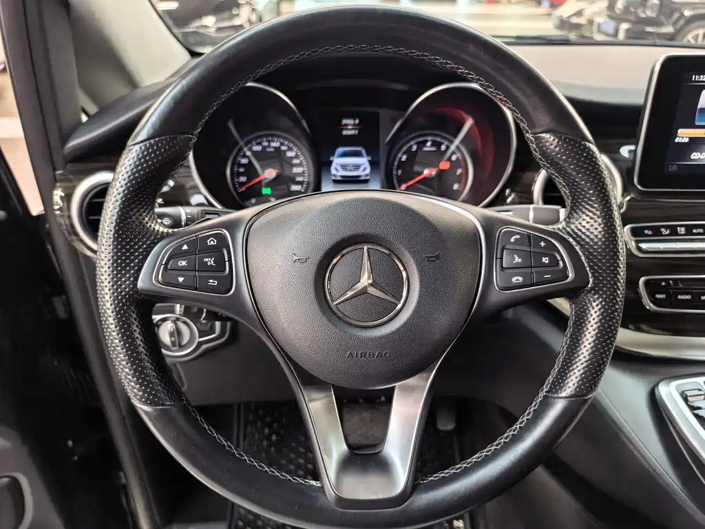 Mercedes-Benz V-Class 2018 V 260 Pilot Edition National V купить на сайте DeffCars