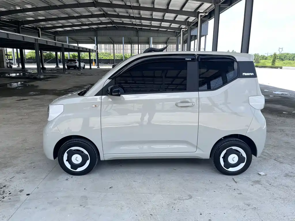 Hongguang MINIEV 2024 third generation 215km youth version купить на сайте DeffCars