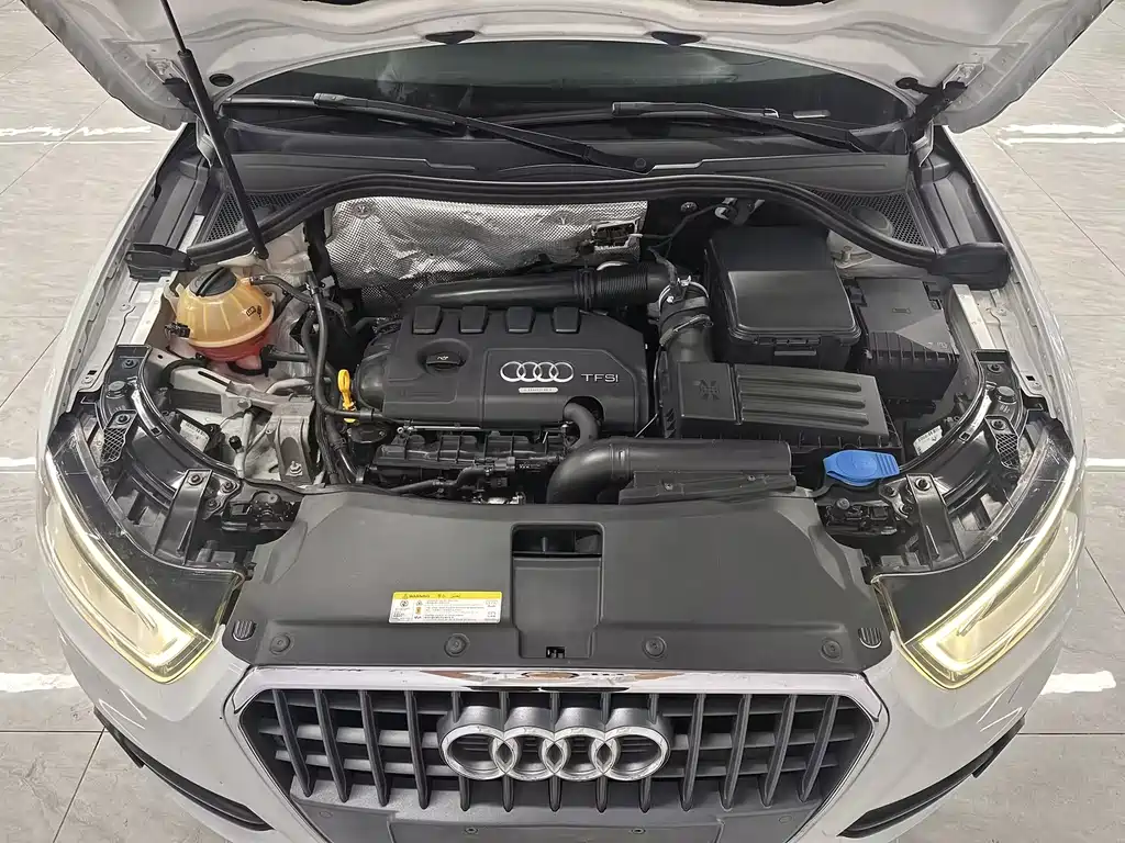 Audi Q3 2015 35 TFSI quattro technology купить на сайте DeffCars