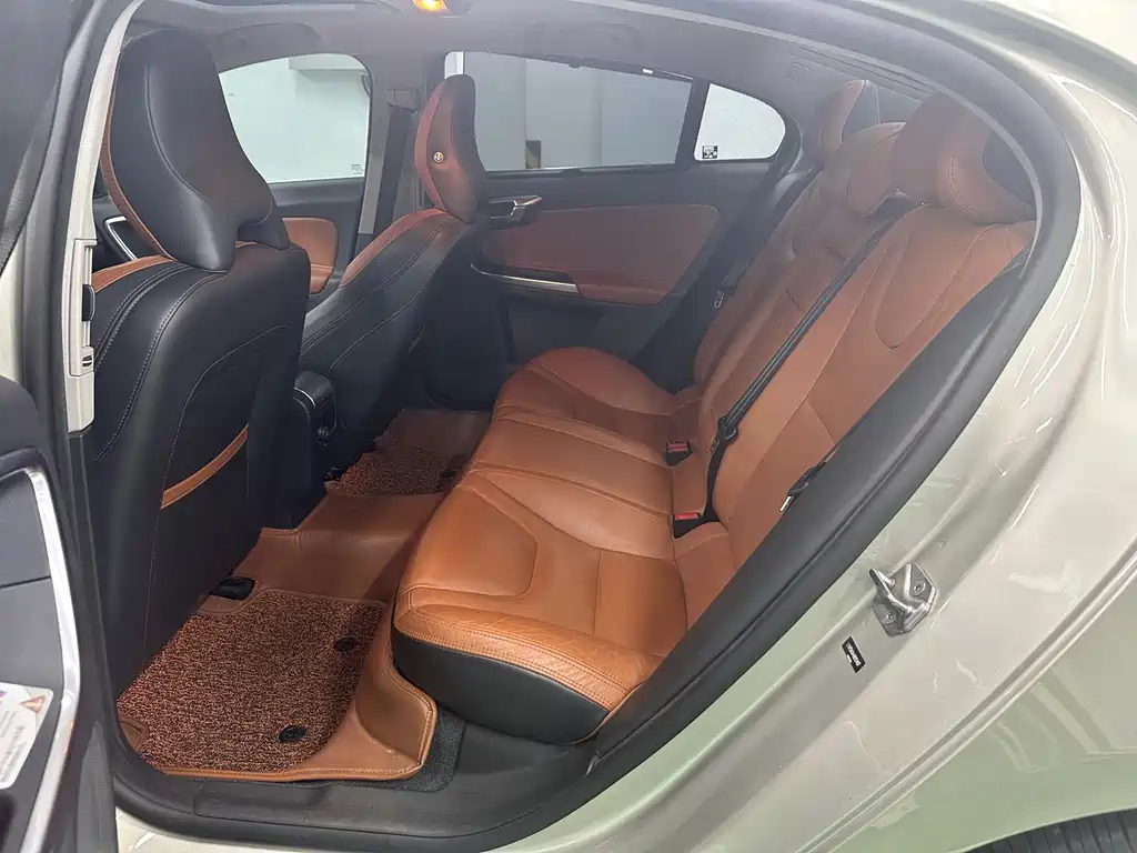 Volvo S60 2017 S60L T5 Smart Edition купить на сайте DeffCars