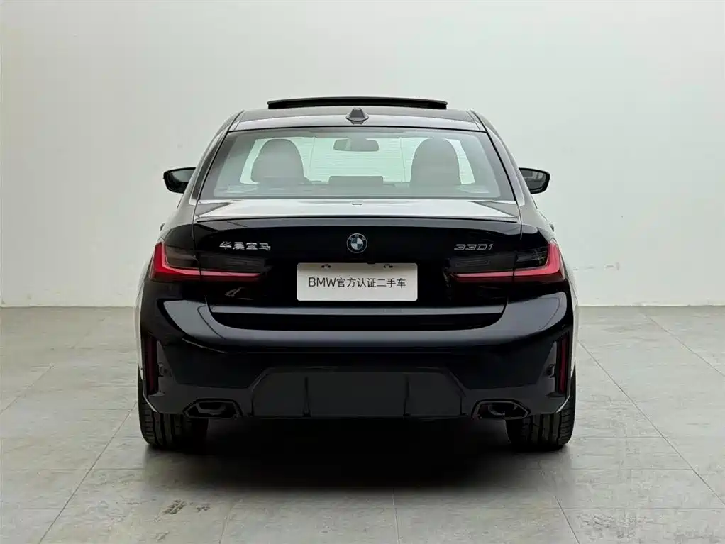 BMW 3 Series 2023 330i M Sports Night Package купить на сайте DeffCars