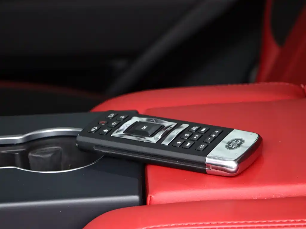 Range Rover Sport 2020 3.0 L6 HSE DYNAMIC купить на сайте DeffCars