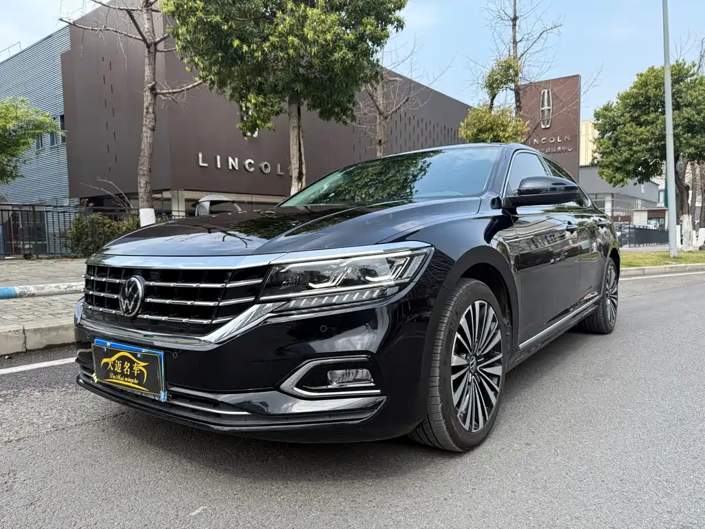 Passat 2020 330TSI Deluxe Edition National VI купить на сайте DeffCars
