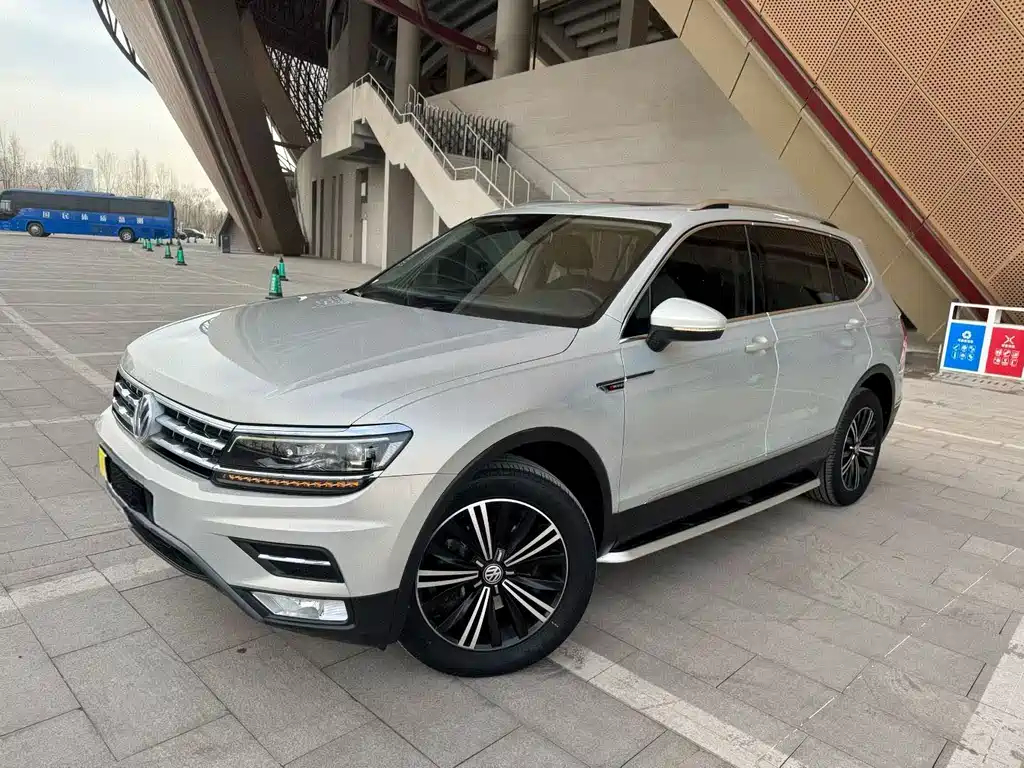 Tiguan L 2019 facelift 330TSI automatic two-wheel drive smart luxury version National VI купить на сайте DeffCars