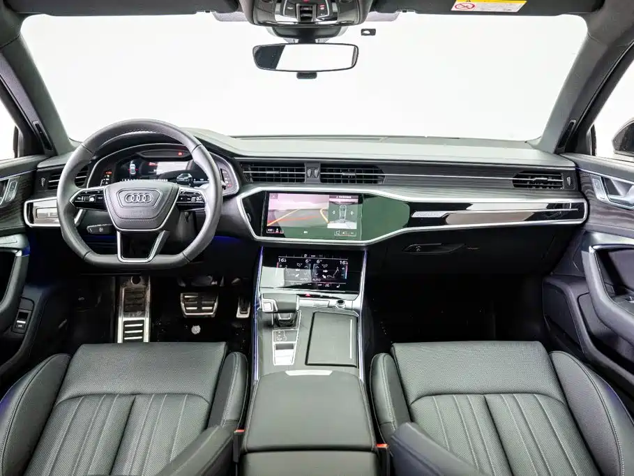 Audi A6L 2026 55 TFSI quattro exclusive dynamic model купить на сайте DeffCars