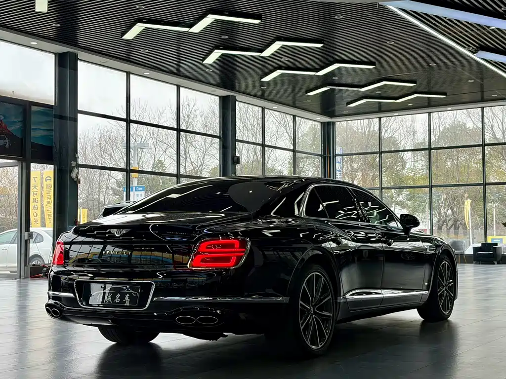 Flying Spur 2022 4.0T V8 Standard Edition купить на сайте DeffCars