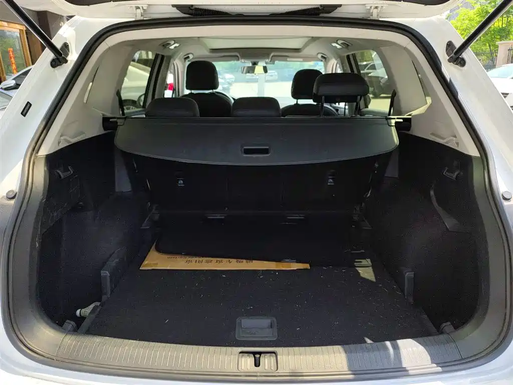 Tiguan L 2019 330TSI automatic two-wheel drive panoramic comfort version National V купить на сайте DeffCars