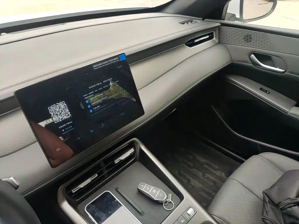 Qin PLUS 2025 DM-i Smart Driving Edition 128KM Enterprising Type купить на сайте DeffCars
