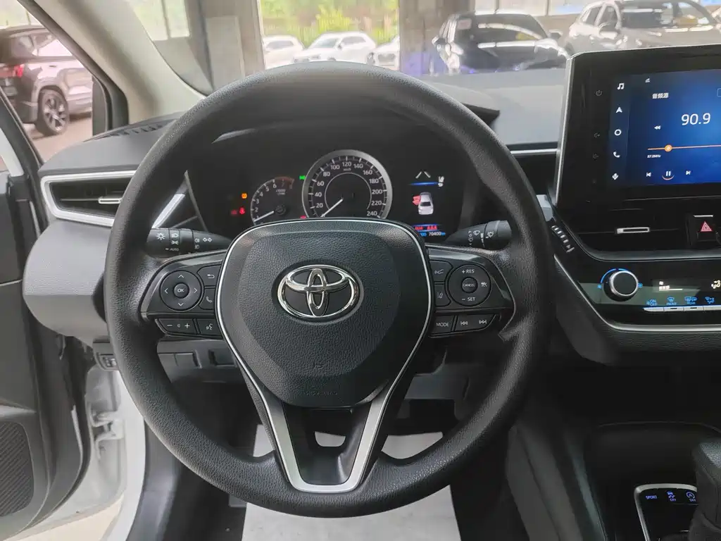 Corolla 2021 1.2T S-CVT Elite PLUS version купить на сайте DeffCars