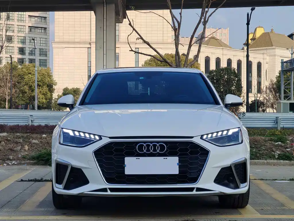 Audi A4L 2022 40 TFSI Fashionable and Dynamic купить на сайте DeffCars