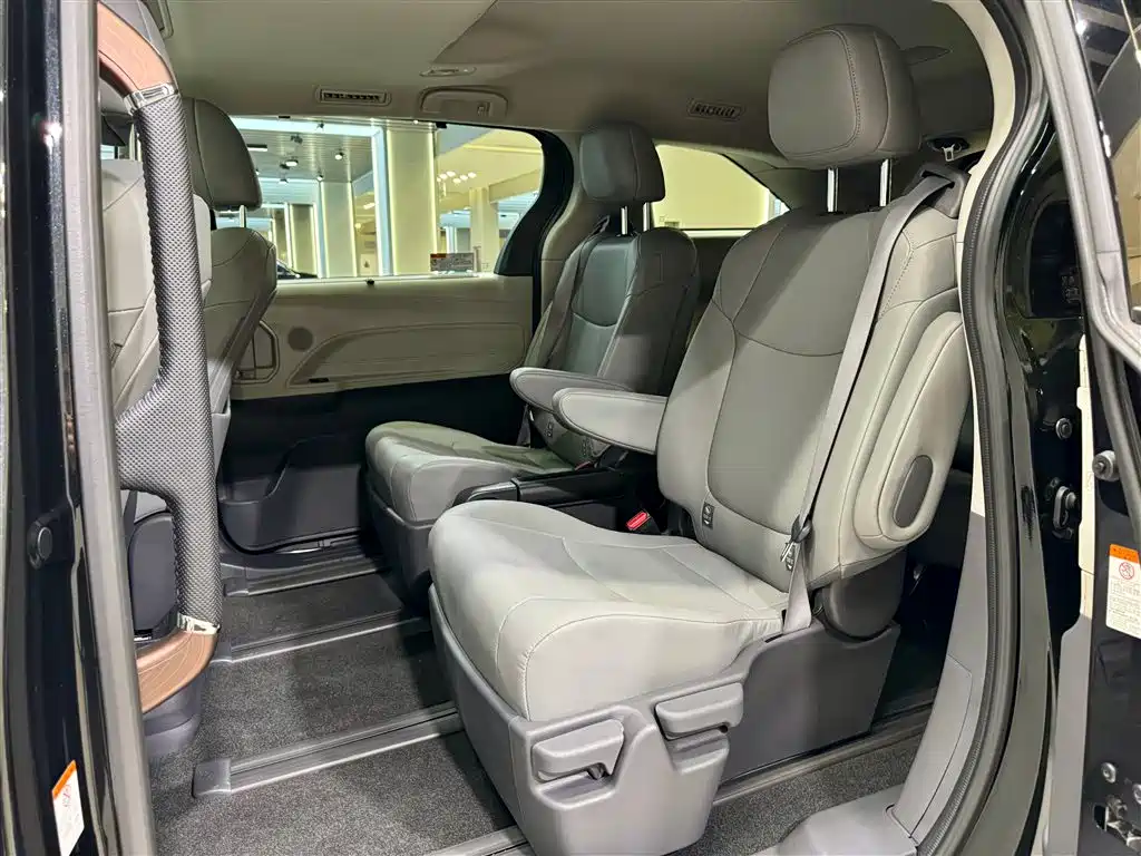 Grevia 2024 2.5L Hybrid Comfort Edition купить на сайте DeffCars